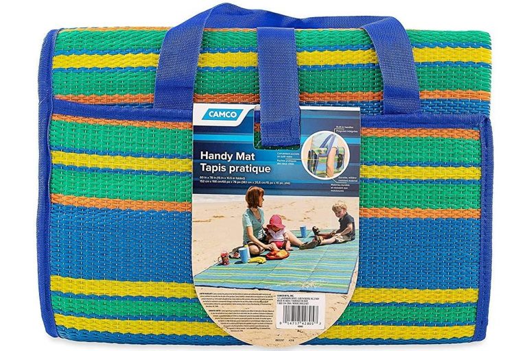 15 Best Sand Proof Beach Blankets in 2022 TouristSecrets