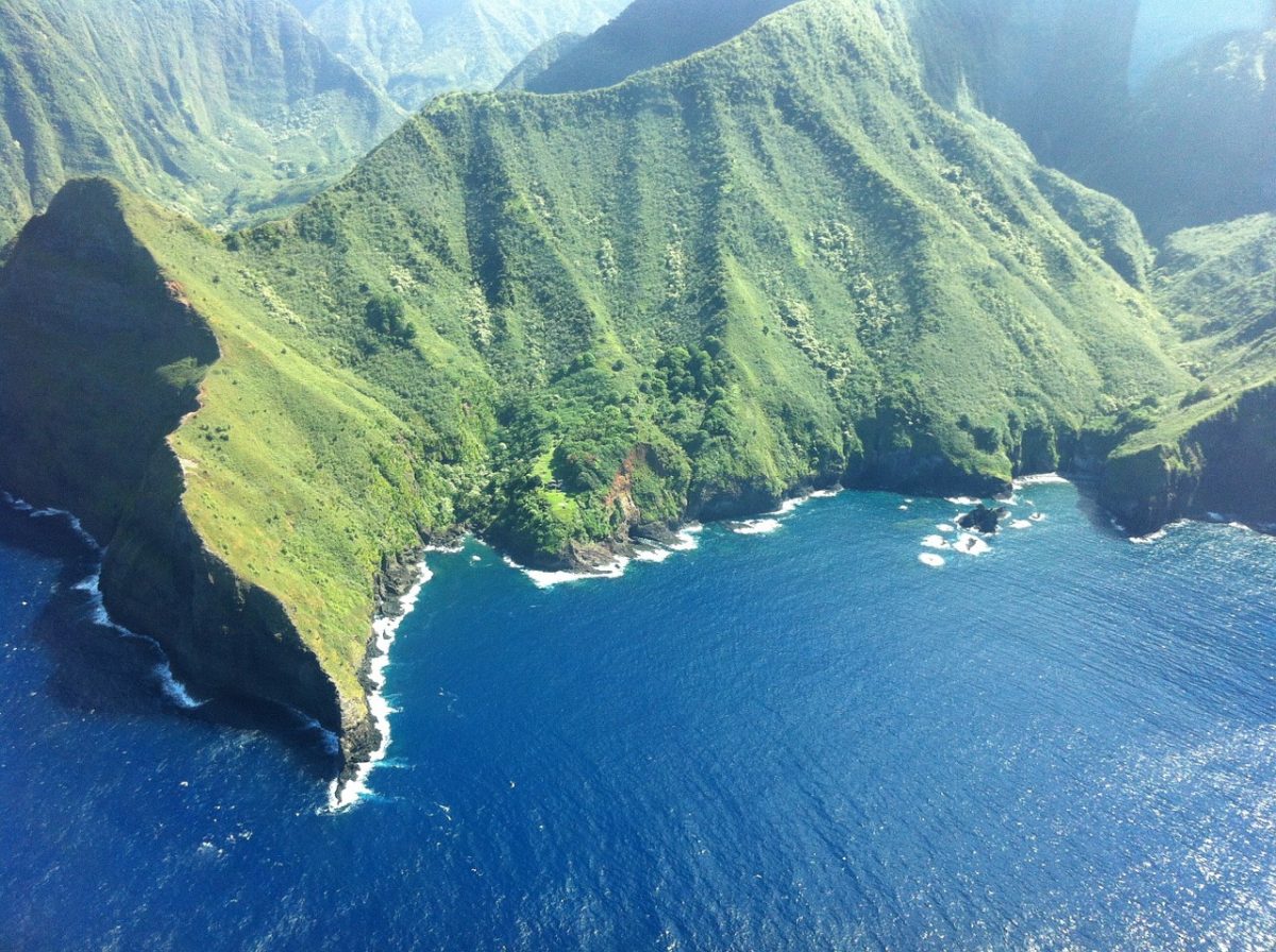 The Best Hawaiian Island to Visit for Every Type of Traveler