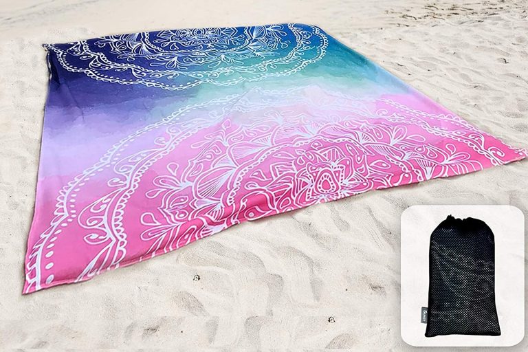15 Best Sand Proof Beach Blankets in 2022 TouristSecrets