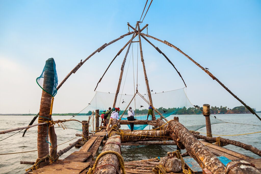 chinese fishing nets or cheena vala are a type of stationary lift net, located in Fort Kochi in Cochin, India