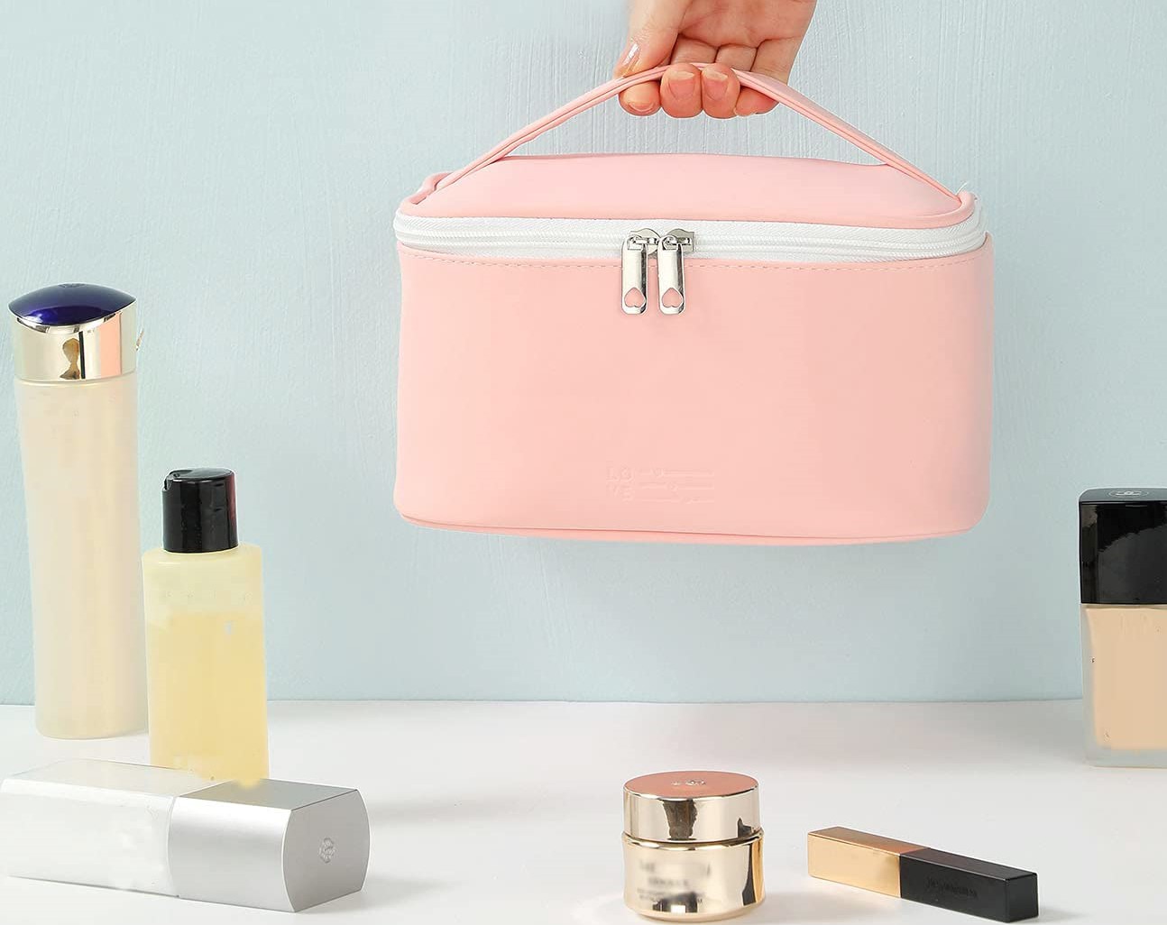 13 Amazing Travel Cosmetic Bag for 2023 | TouristSecrets