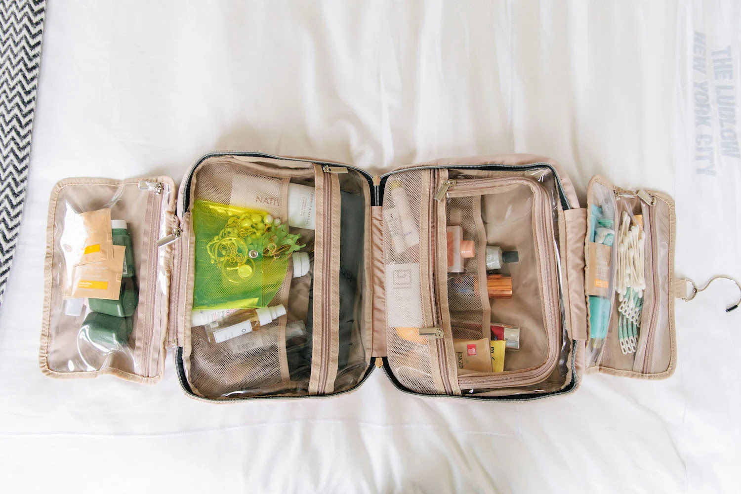 15 Amazing Toiletries Travel Bag for 2023 | TouristSecrets