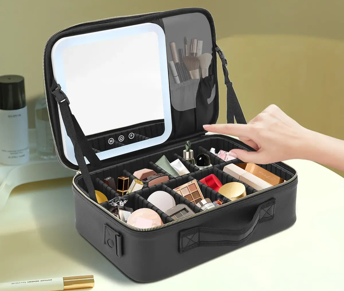 15 Amazing Travel Makeup Organizer for 2023 | TouristSecrets