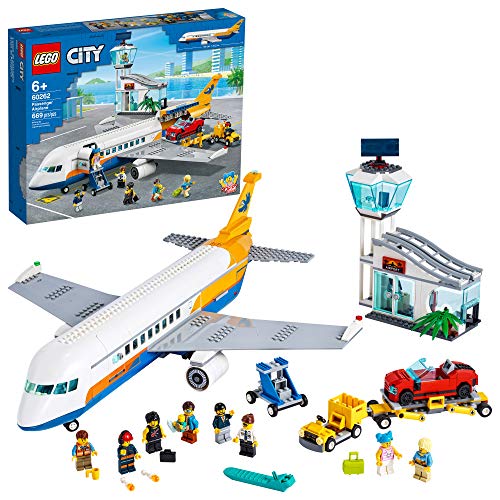 51J3T8gx8SL. SL500  - 12 Best Lego Airplane Sets for 2024