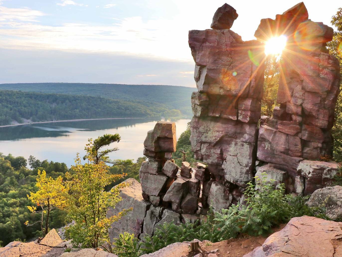Best-Spots-For-Hiking-In-Illinois best-spots-for-hiking-in-illinois