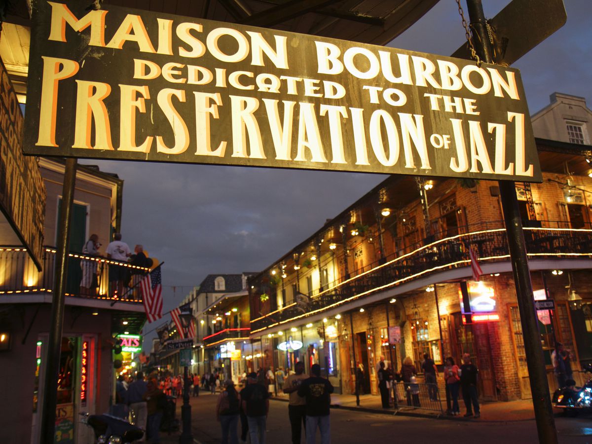 Beyond-Bourbon-Street-Where-To-Drink-Like-A-Local-In-New-Orleans beyond-bourbon-street-where-to-drink-like-a-local-in-new-orleans