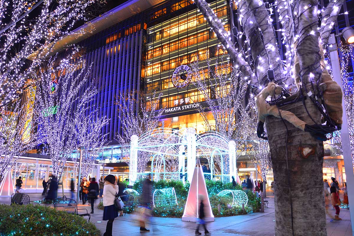 Christmas-In-Japan-How-To-Celebrate-The-Holidays-In-The-Land-Of-The-Rising-Sun christmas-in-japan-how-to-celebrate-the-holidays-in-the-land-of-the-rising-sun