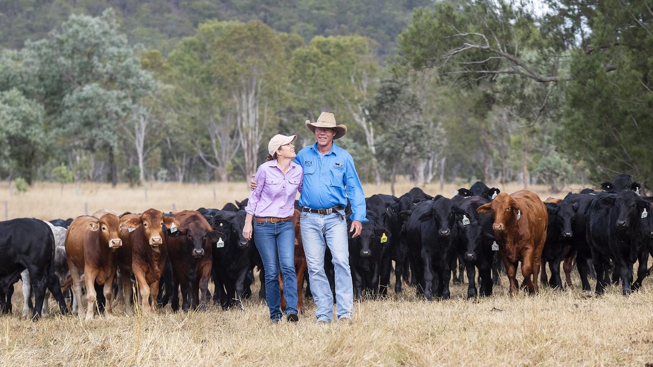 hello-harrismith-my-life-in-a-rural-australian-farm-town-of-ten-yes-10-people