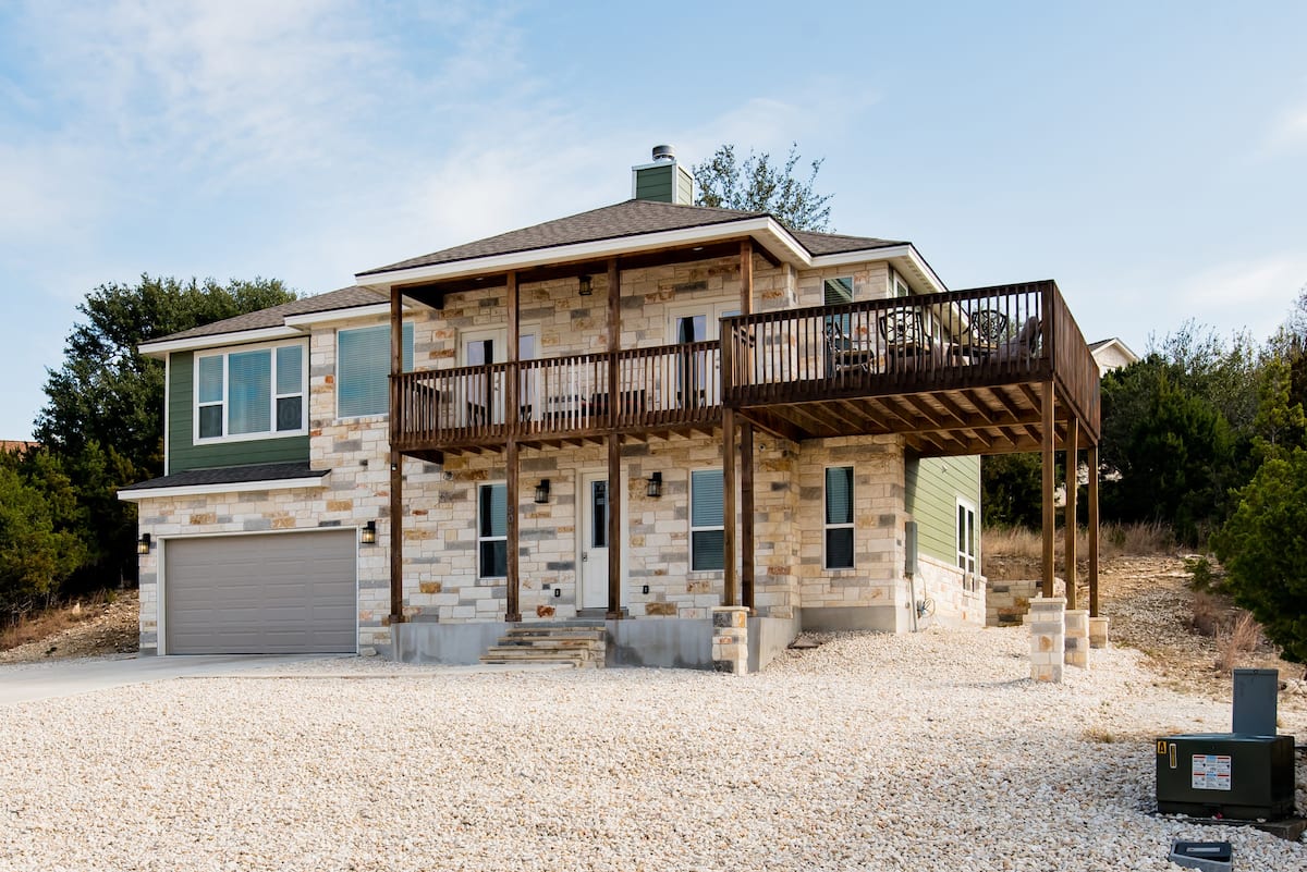 Unique-Places-To-Stay-In-Texas-16-Cool-Unusual-Hotels-Airbnb8217s unique-places-to-stay-in-texas-16-cool-unusual-hotels-airbnbs