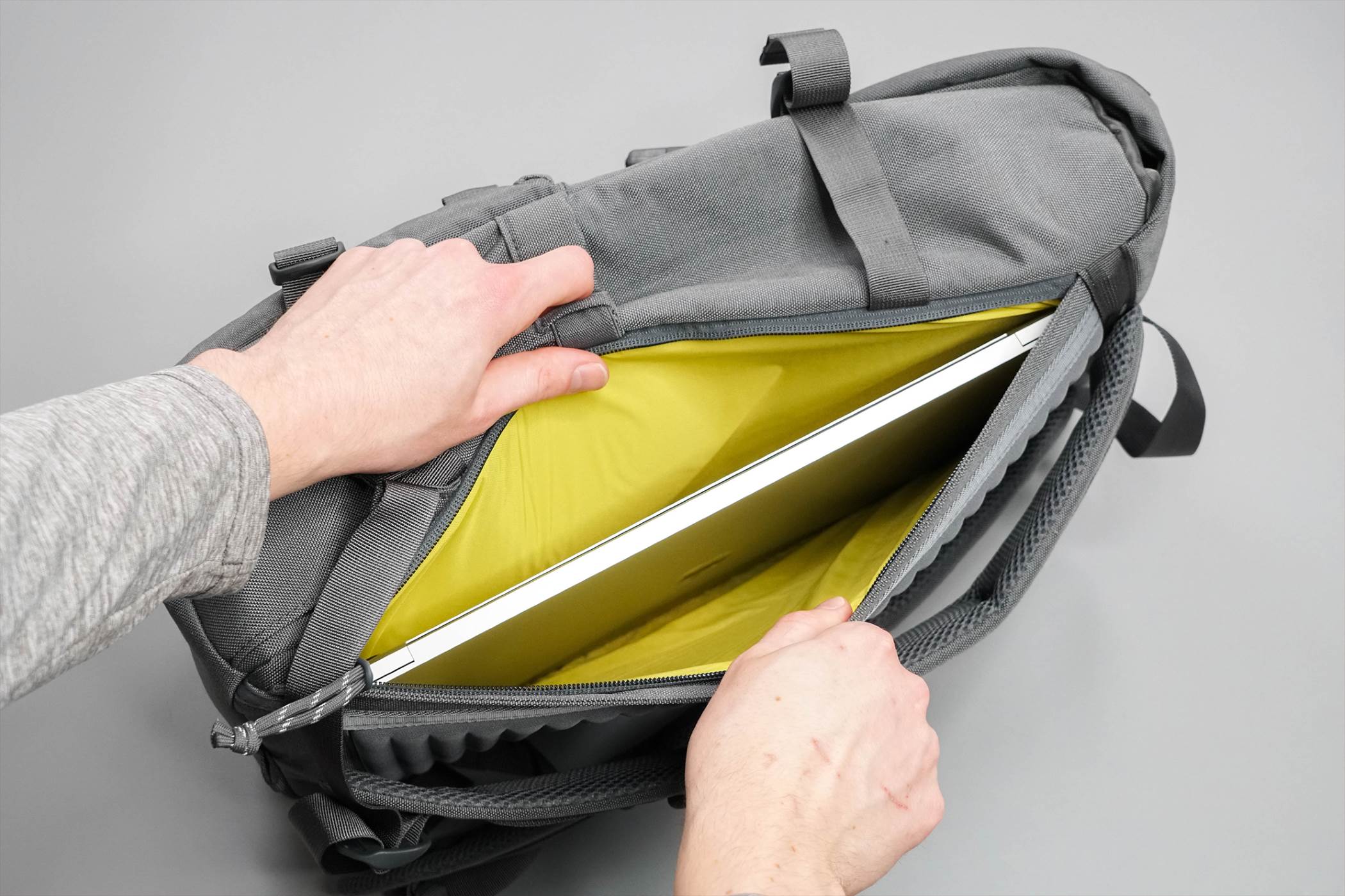 10-best-laptop-duffel-bag-for-2023