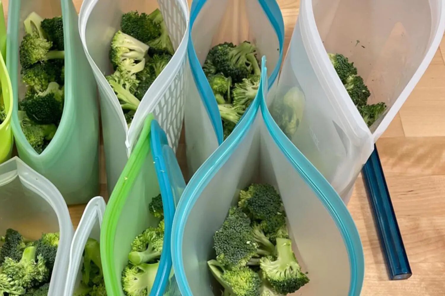 10-best-poao-reusable-silicone-food-storage-bag-for-2023