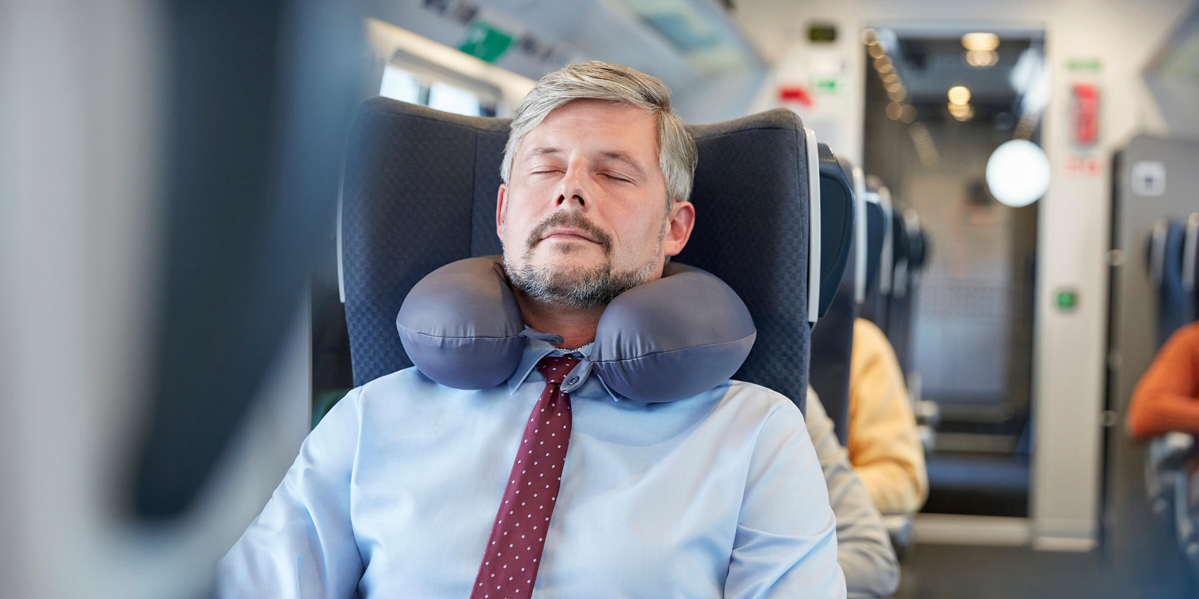 11-Amazing-Airplane-Pillow-Inflatable-for-2023 11-amazing-airplane-pillow-inflatable-for-2023