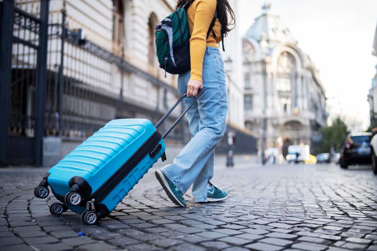 12-Amazing-Swiss-Suitcase-for-2023 12-amazing-swiss-suitcase-for-2023