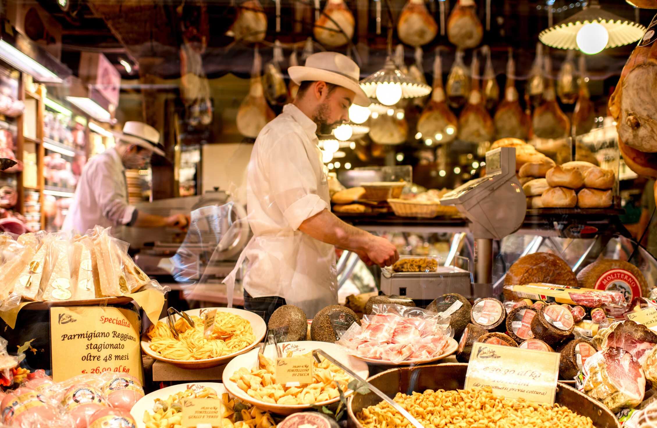 12-Emilia-Romagna-Food-Experiences-Not-To-Miss-DishesTours 12-emilia-romagna-food-experiences-not-to-miss-dishestours