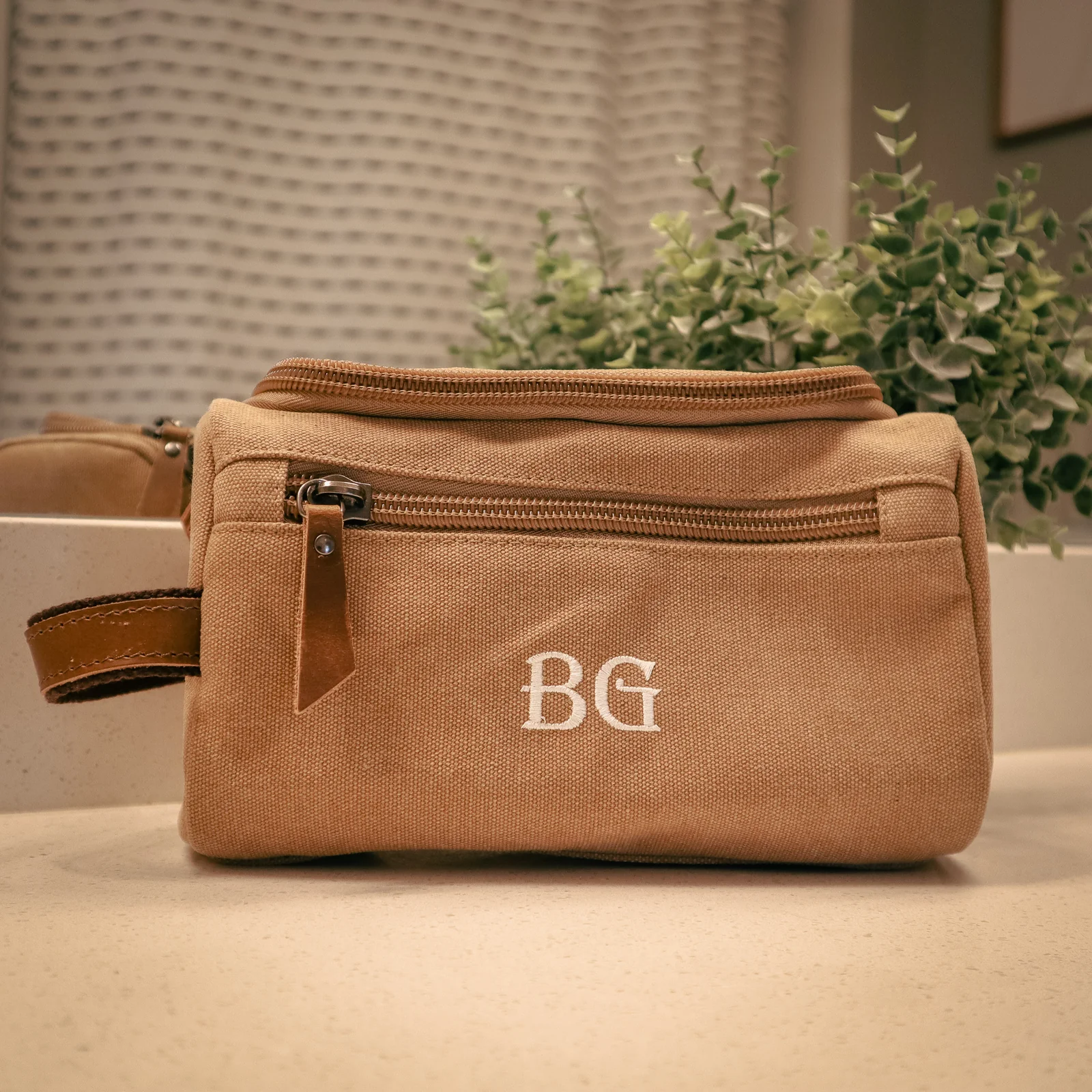 14-best-personalized-toiletry-bag-for-men-for-2023
