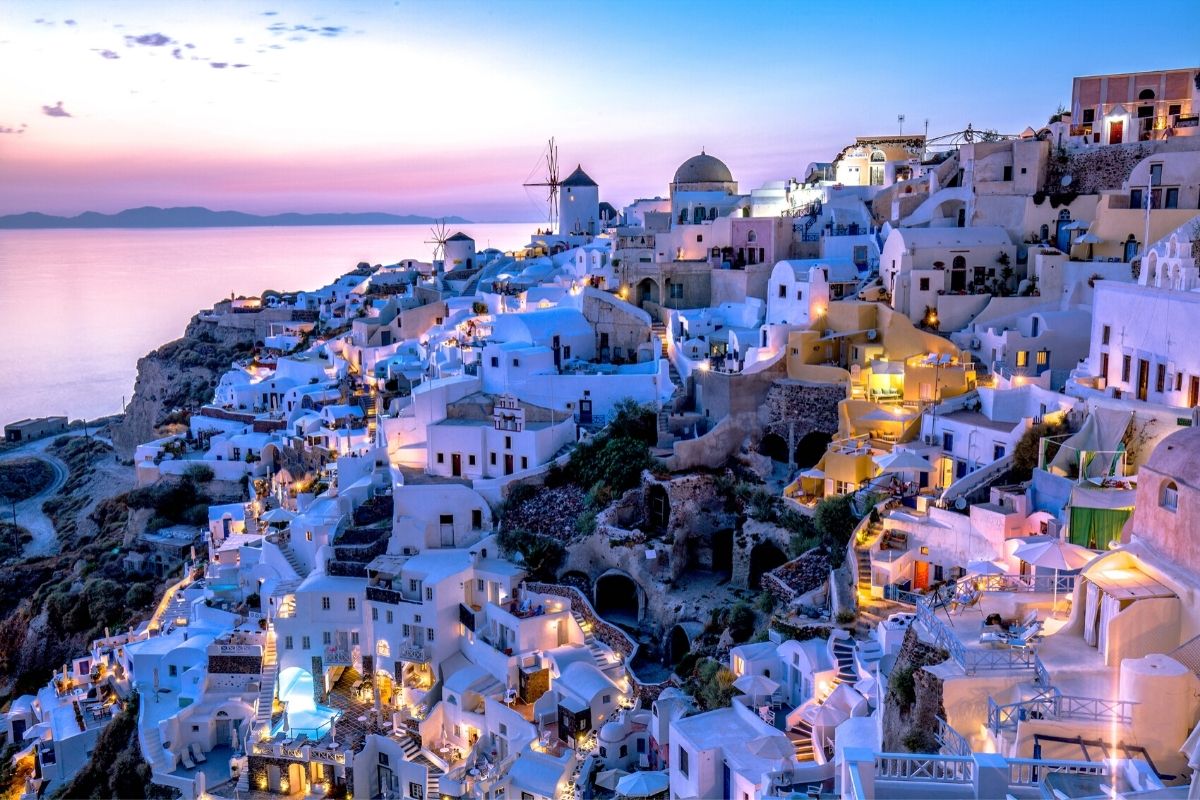 12 Best Things To Do In Santorini, Greece