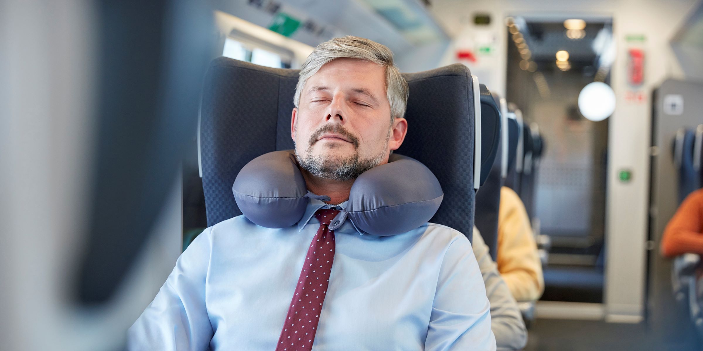 Can You Sleep With A Neck Pillow In Bed at Margaret Bucher blog