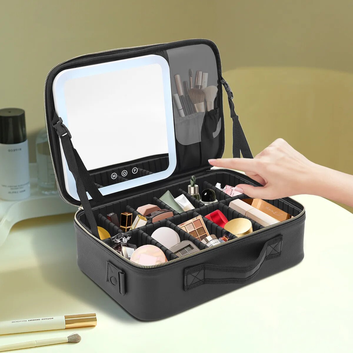 Black Medium Makeup Case – Relavel