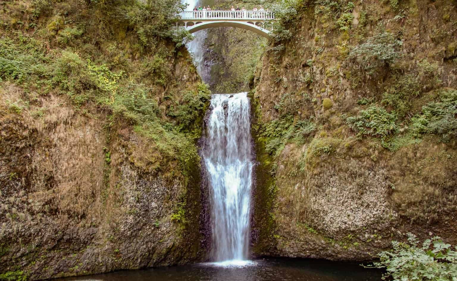 A-Complete-Guide-To-Visiting-Multnomah-Falls-In-Oregon a-complete-guide-to-visiting-multnomah-falls-in-oregon