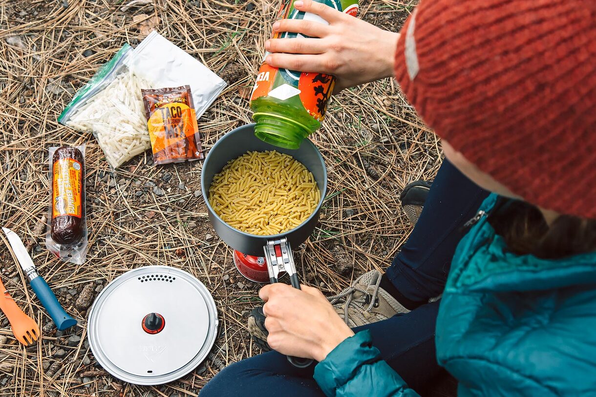 A-Definitive-Ranking-Of-The-Best-Instant-Backpacking-Meals a-definitive-ranking-of-the-best-instant-backpacking-meals