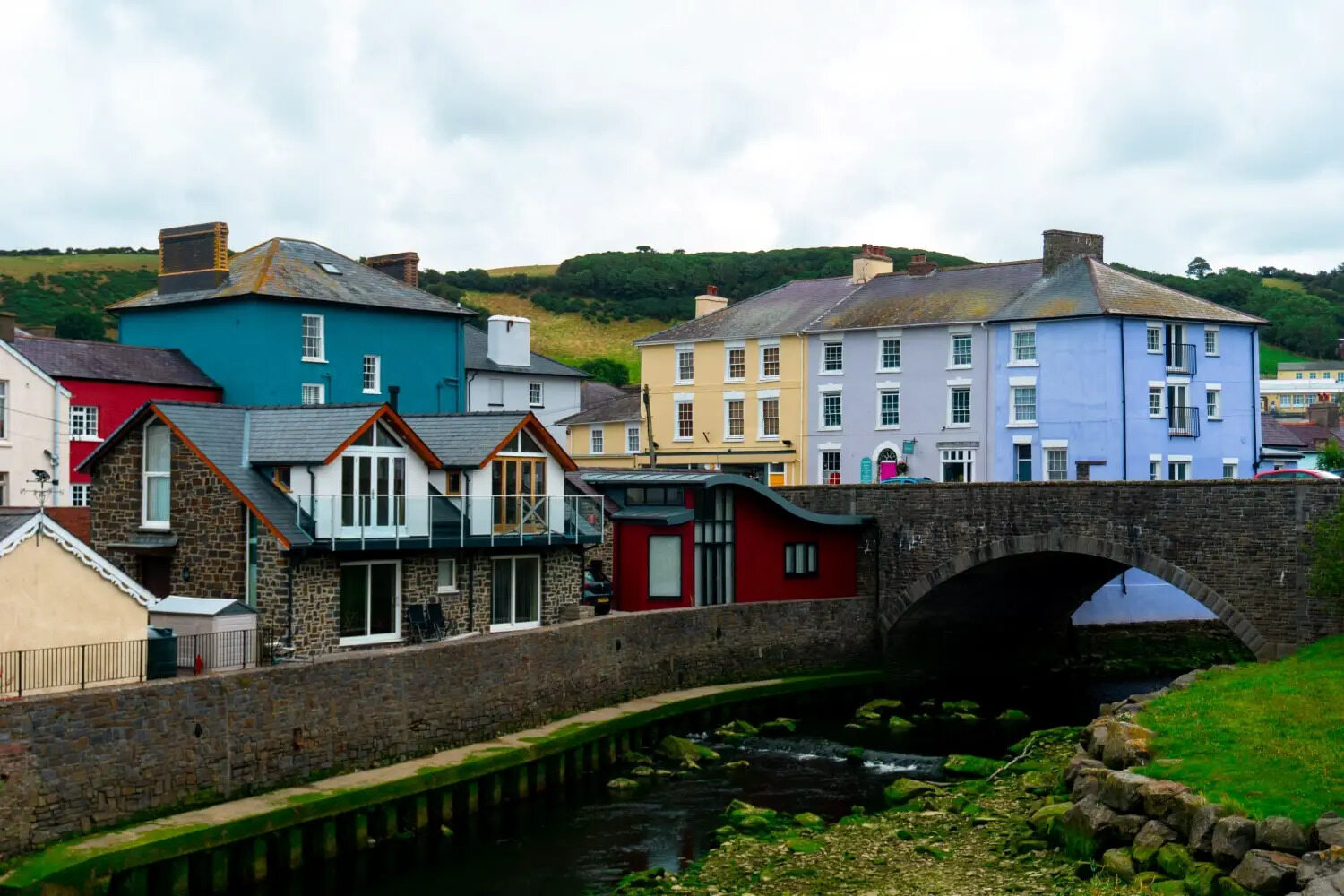 a-short-guide-to-aberaeron-the-colourful-tourist-town