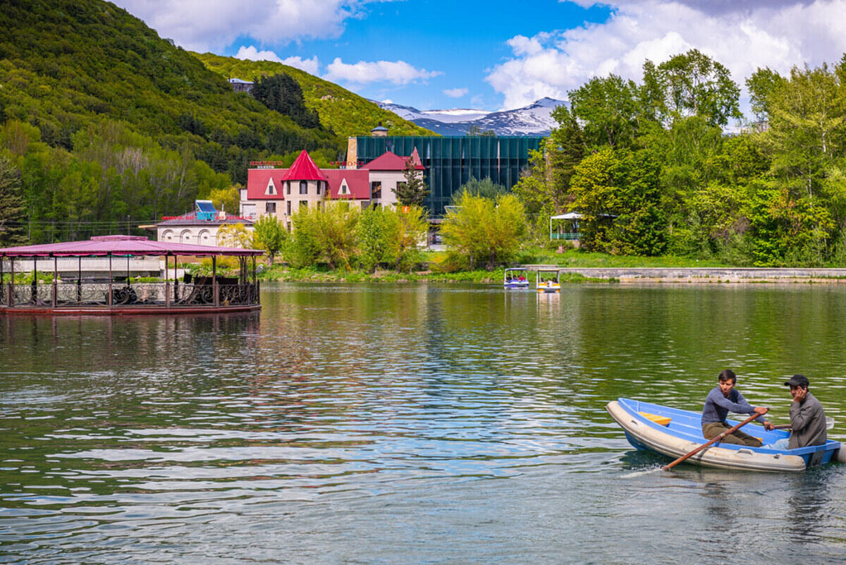 A-Travel-Guide-To-The-Spa-Town-Of-Jermuk-Armenia a-travel-guide-to-the-spa-town-of-jermuk-armenia
