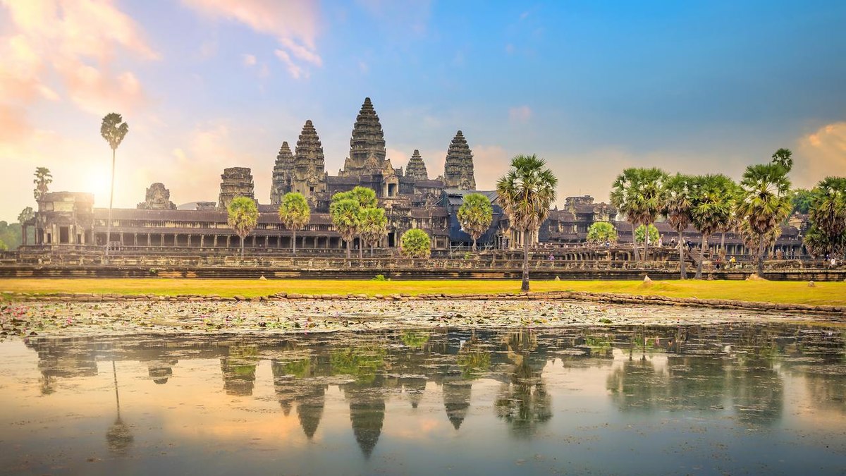 Angkor-Wat-At-Sunset-A-Spectacular-Experience angkor-wat-at-sunset-a-spectacular-experience
