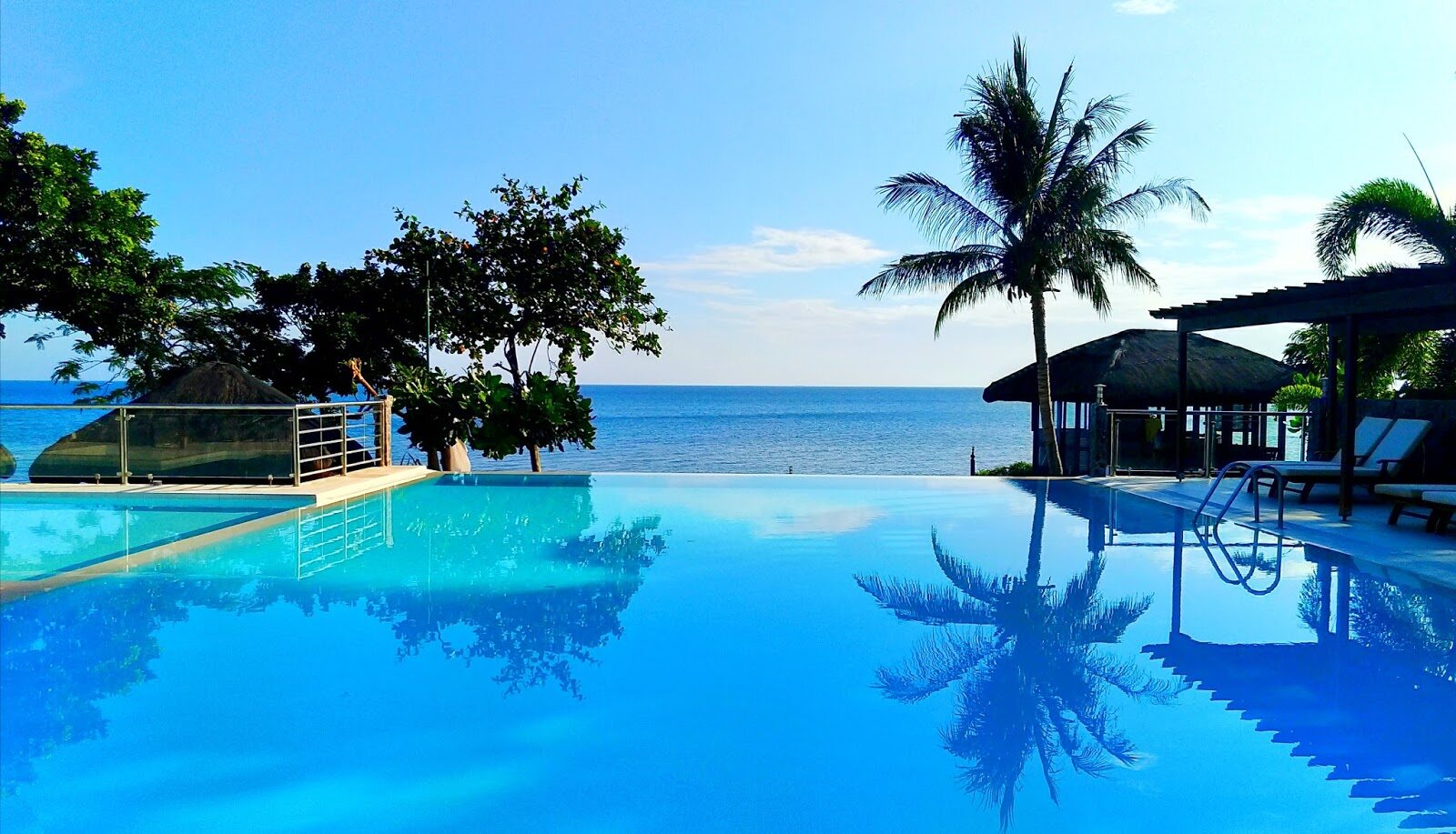 best-hotels-in-batangas-philippines-budget-to-luxury-options