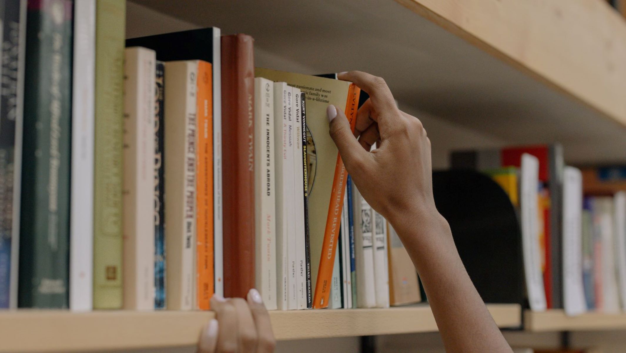 books-for-travel-junkies-5-stunning-hardbacks