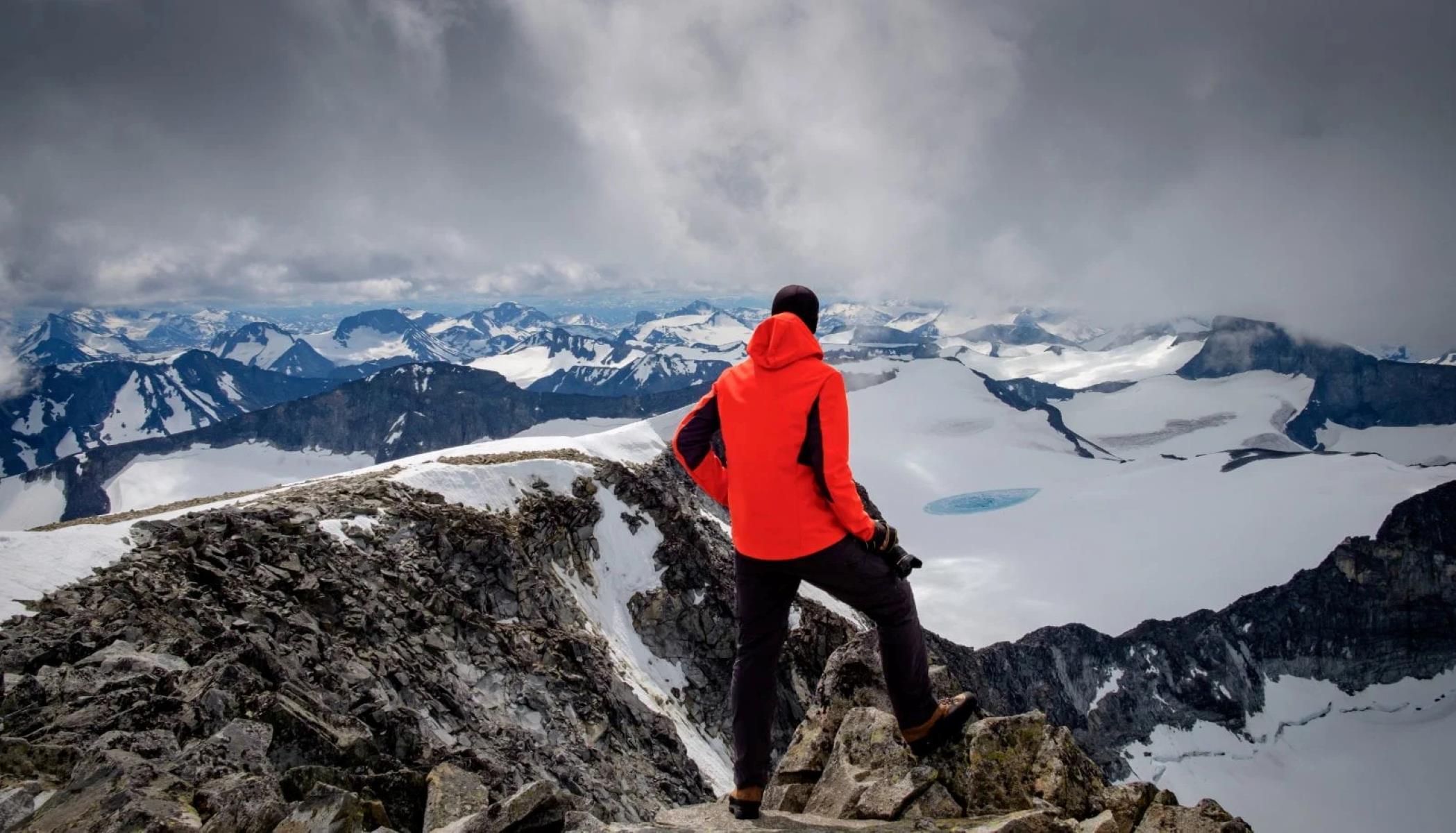 Climbing-Galdhøpiggen-In-Jotunheimen-National-Park-Norway climbing-galdhopiggen-in-jotunheimen-national-park-norway