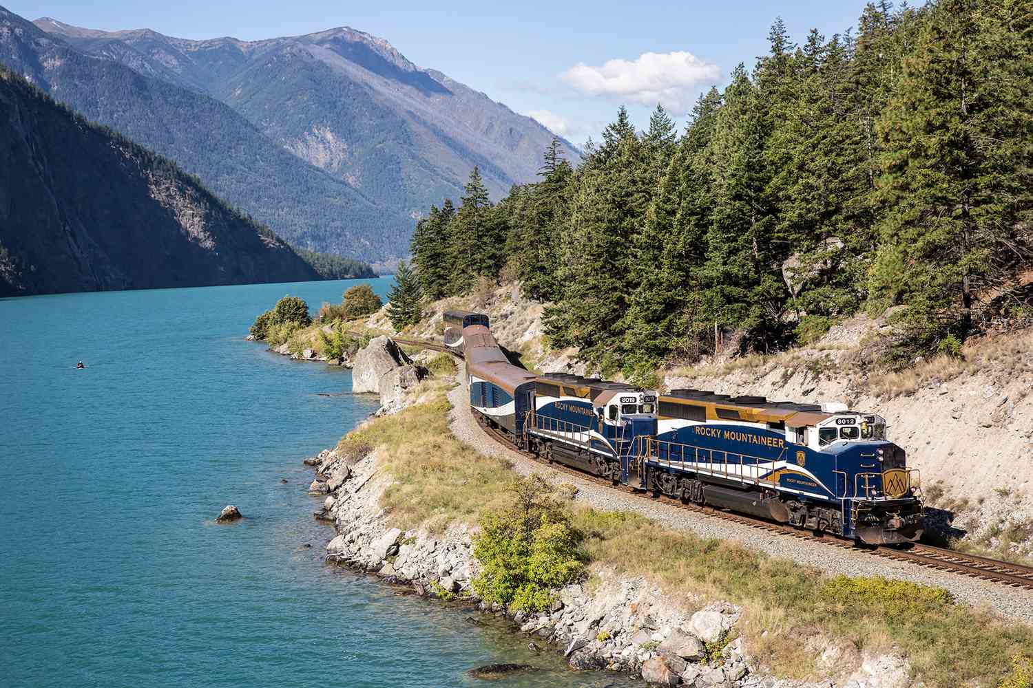 Everything-You-Need-To-Know-About-A-Rocky-Mountaineer-Train-Trip everything-you-need-to-know-about-a-rocky-mountaineer-train-trip
