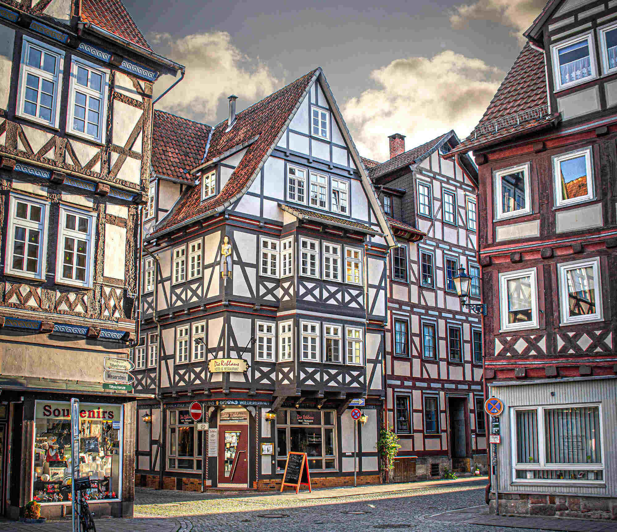 Exploring-The-Crooked-Houses-In-Hann-Münden-Germany exploring-the-crooked-houses-in-hann-munden-germany