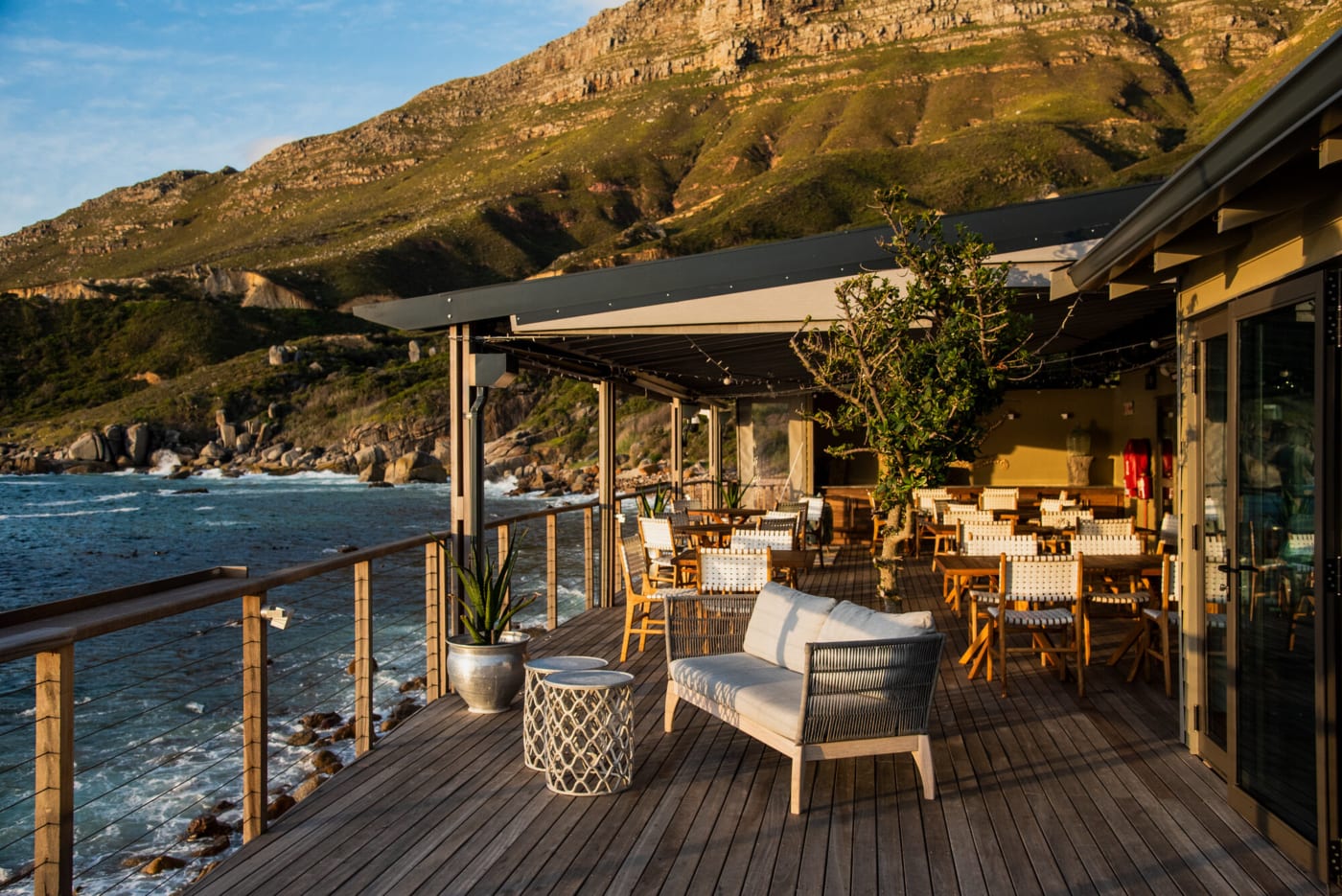 Finding-A-Cool-Spot-For-Dinner-And-Drinks-In-Cape-Town finding-a-cool-spot-for-dinner-and-drinks-in-cape-town