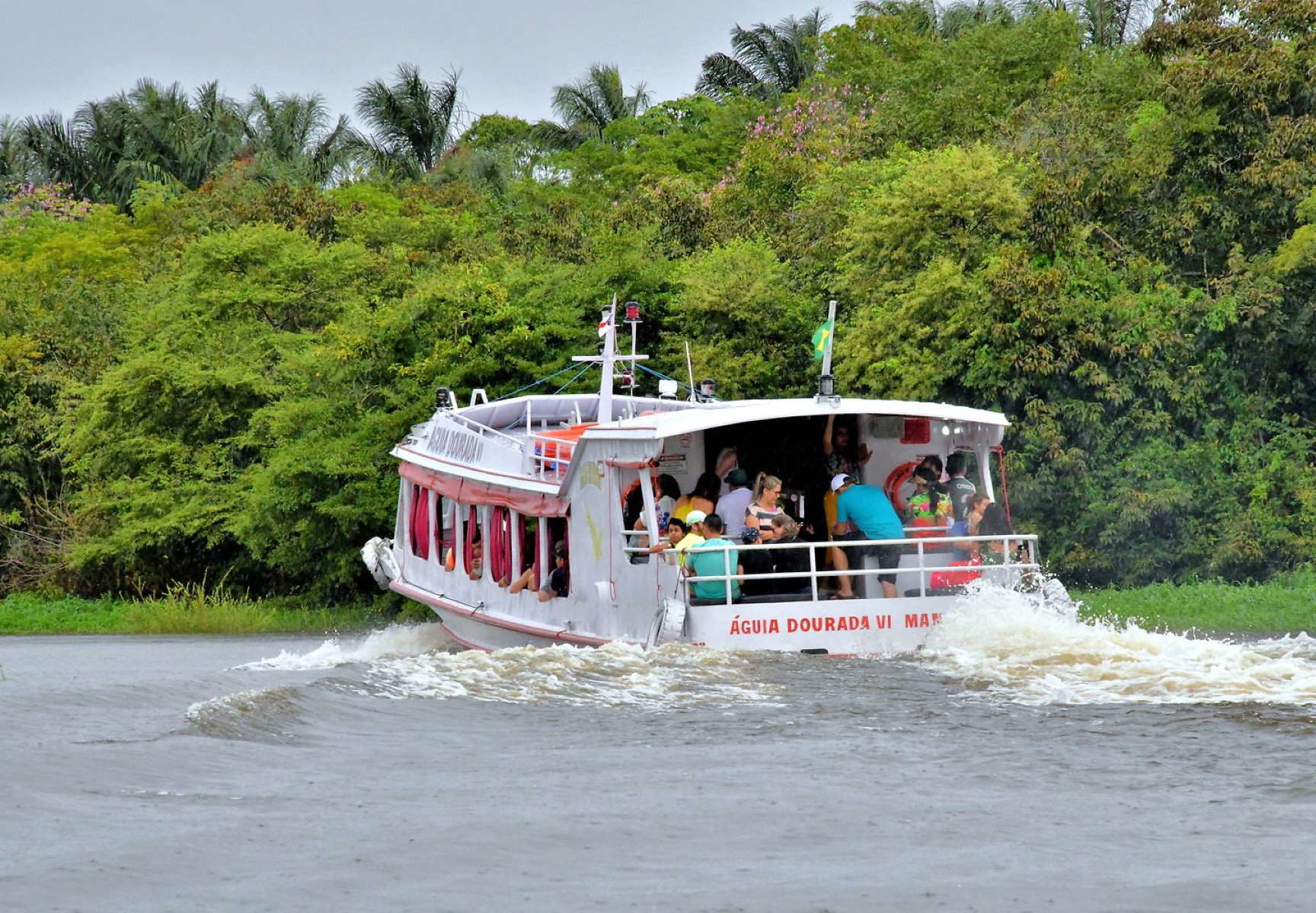 guide-to-taking-the-fast-boat-from-manaus-brazil-to-leticia-colombia