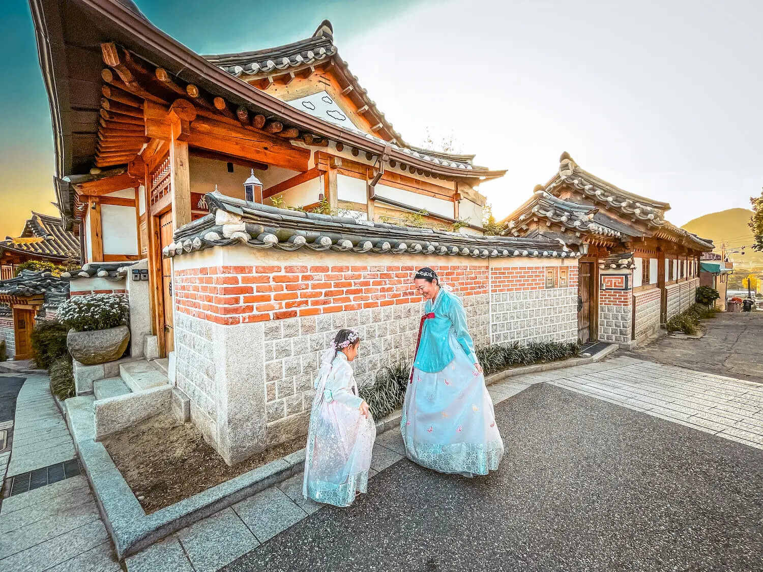 Hanbok-Rental-How-To-Rent-For-A-Day-In-Seoul-South-Korea hanbok-rental-how-to-rent-for-a-day-in-seoul-south-korea