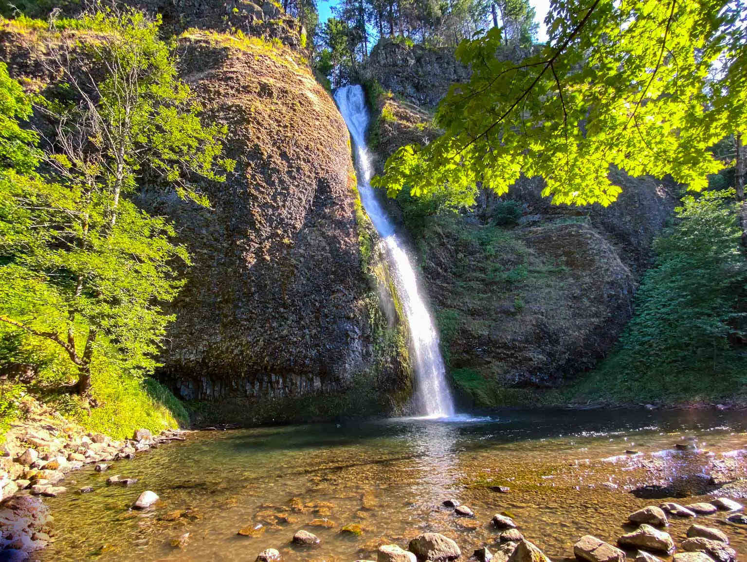 Hiking-To-Ponytail-Falls-And-Horsetail-Falls-Oregon hiking-to-ponytail-falls-and-horsetail-falls-oregon