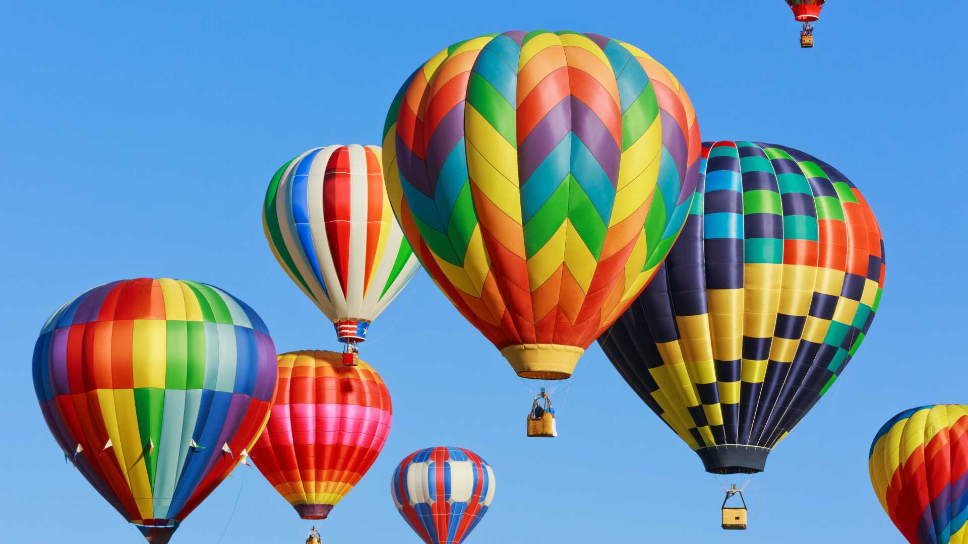 Hot-Air-Balloon-Rides-At-Sunrise-Sierra-De-Mariola-Valencia hot-air-balloon-rides-at-sunrise-sierra-de-mariola-valencia