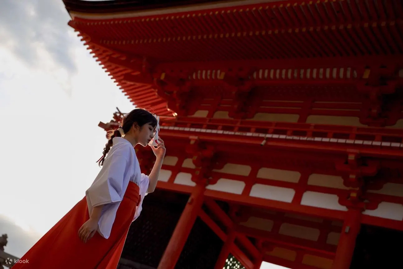 How-To-Be-A-Shinto-Miko-For-A-Day-Shrine-Maiden-Rental how-to-be-a-shinto-miko-for-a-day-shrine-maiden-rental