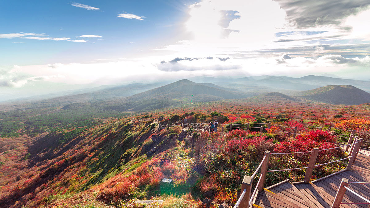 How To Hike Mt Hallasan Jeju Island Volcano Hiking TouristSecrets How To Hike Mt Hallasan Jeju Island Volcano Hiking TouristSecrets