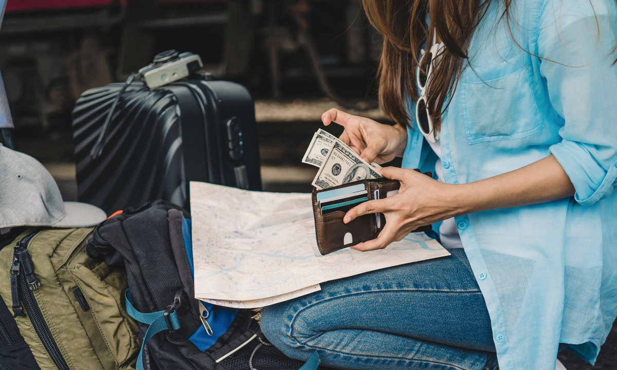 how-to-manage-your-travel-money-better