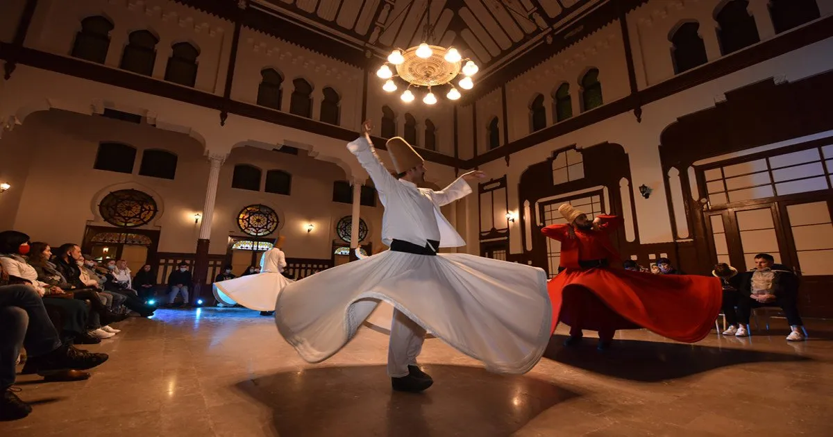 How-To-See-The-Whirling-Dervishes-In-Istanbul-For-Free how-to-see-the-whirling-dervishes-in-istanbul-for-free