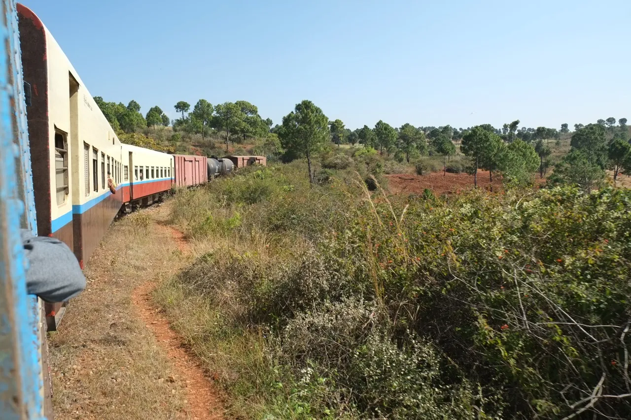 How-To-Take-The-Glorious-Slow-Train-To-Thazi-8211-Myanmar-Railways how-to-take-the-glorious-slow-train-to-thazi-myanmar-railways