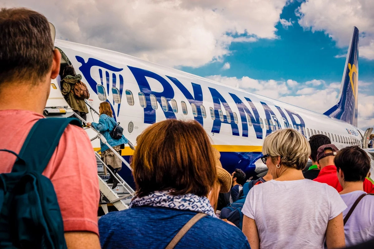 How-To-Travel-Like-A-Boss-On-Europe8217s-Low-Cost-Airlines how-to-travel-like-a-boss-on-europes-low-cost-airlines