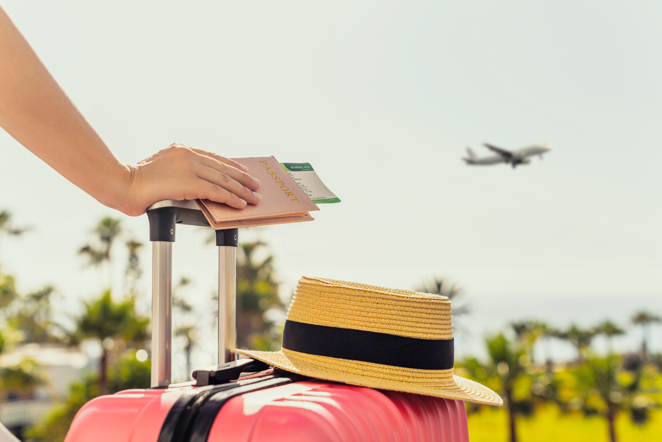How-To-Travel-On-A-Budget-or-For-FREE-Money-Saving-Tips how-to-travel-on-a-budget-or-for-free-money-saving-tips