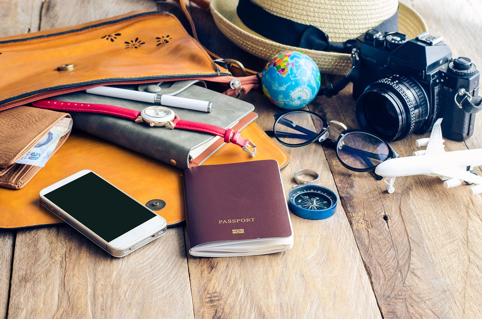 How-To-Use-Everyday-Items-For-Safety-While-Traveling how-to-use-everyday-items-for-safety-while-traveling