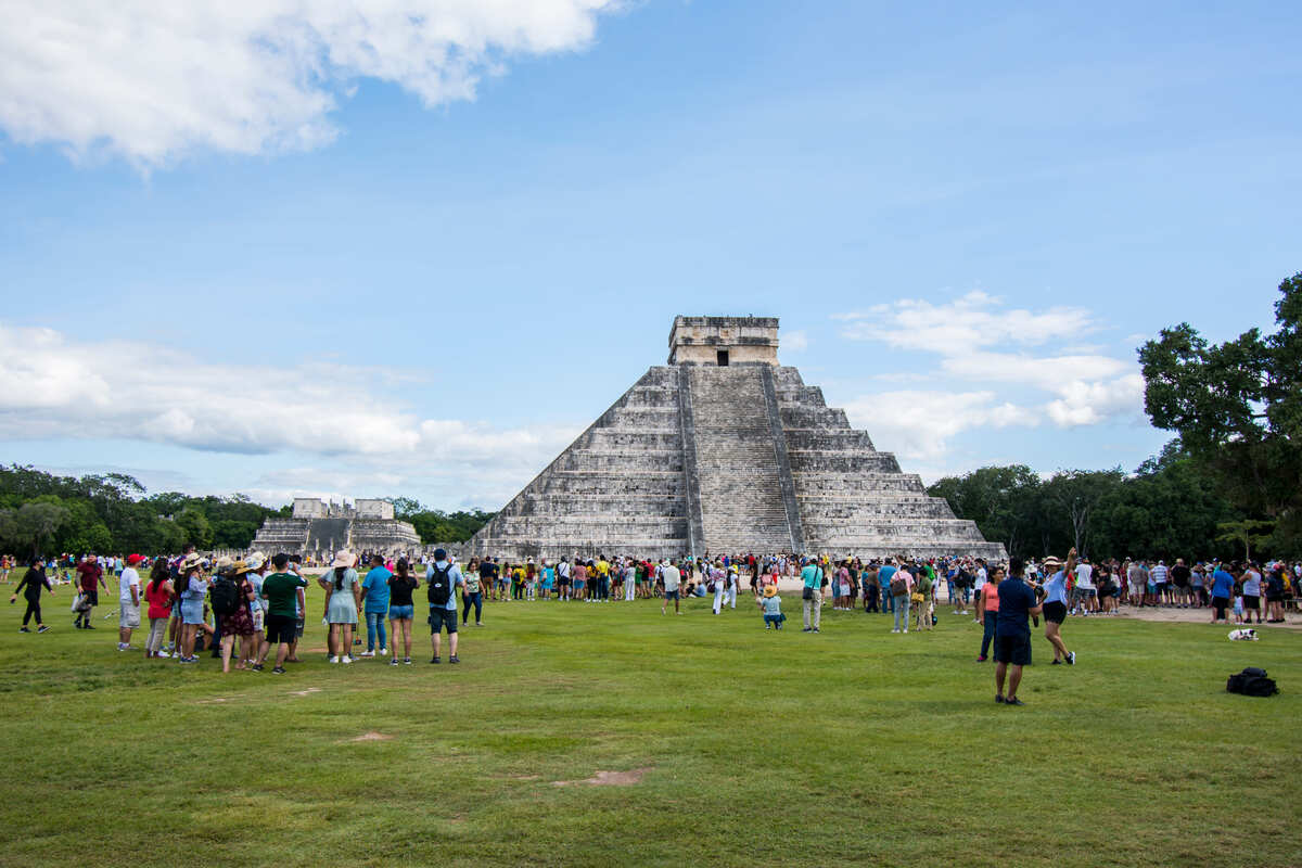 How-To-Visit-Chichen-Itza-Without-A-Tour-8211-Or-The-Crowds how-to-visit-chichen-itza-without-a-tour-or-the-crowds