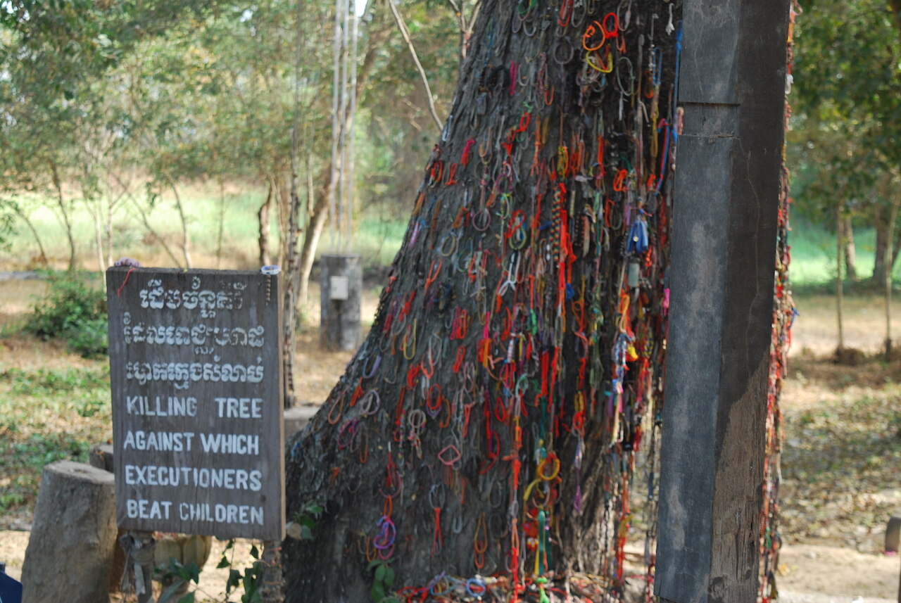 how-to-visit-the-phnom-penh-killing-fields