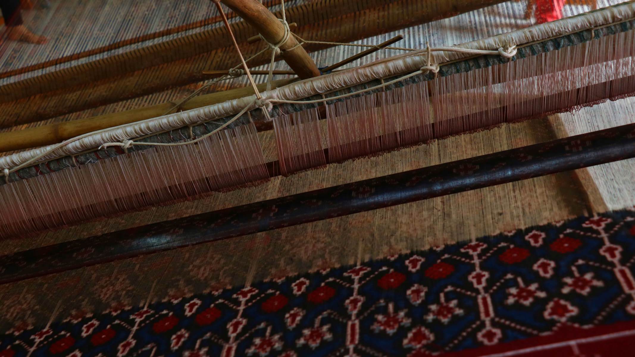 Patan-Patola-And-The-History-Of-The-Cloth-Of-Kings patan-patola-and-the-history-of-the-cloth-of-kings