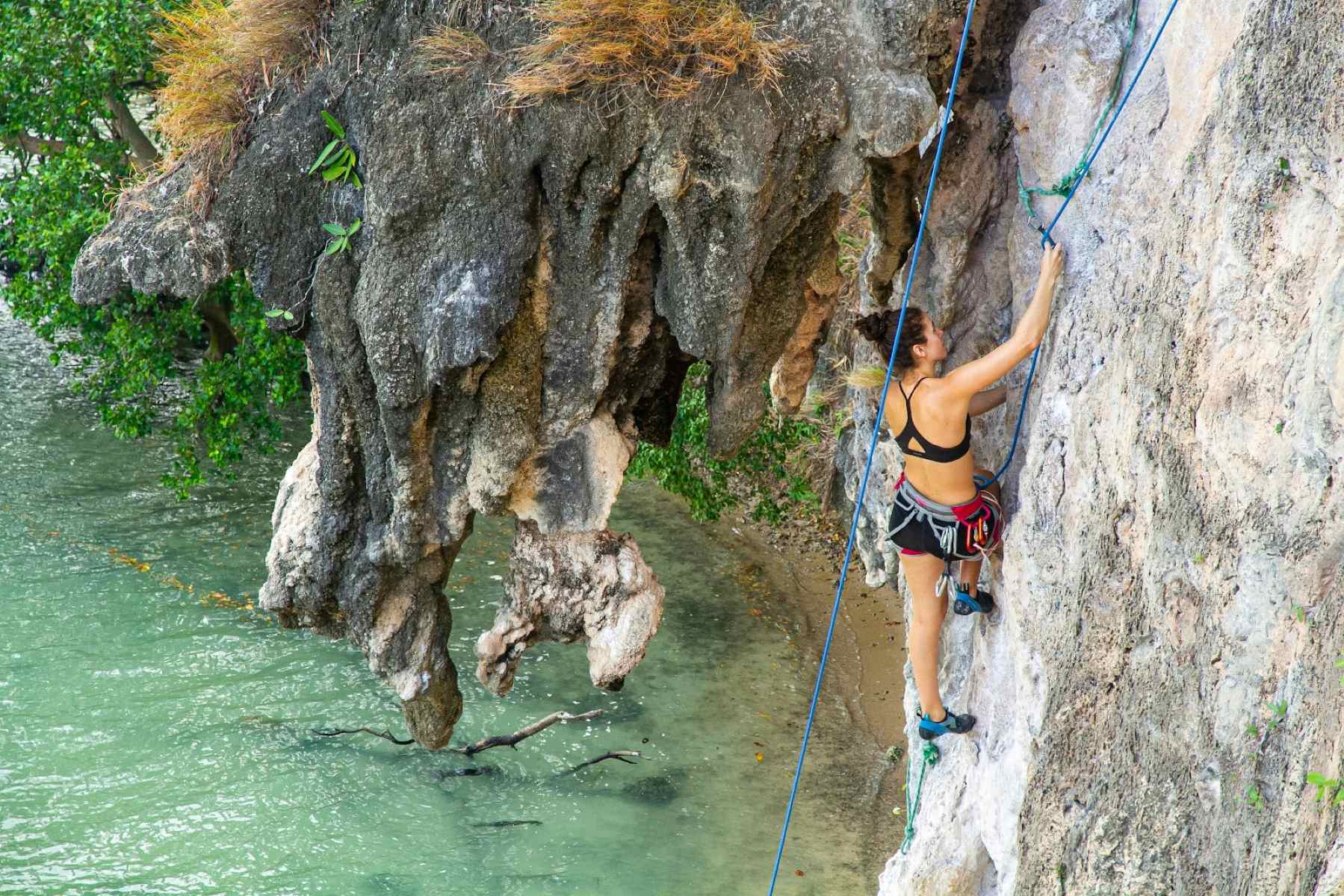 Rock-Climbing-Limestone-Cliffs-At-Railay-Beach rock-climbing-limestone-cliffs-at-railay-beach