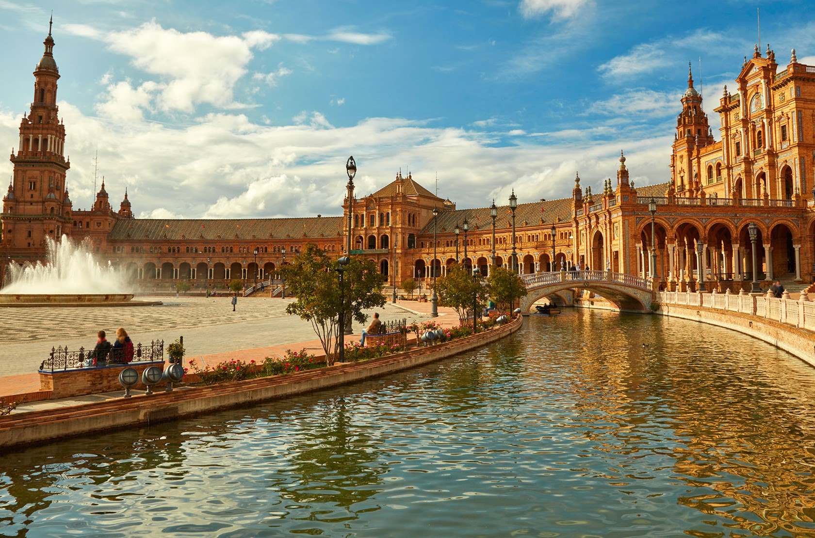 solo-travel-in-seville-things-to-do-in-seville-on-a-weekend-break